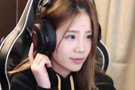 开挂被封的和平精英女主播