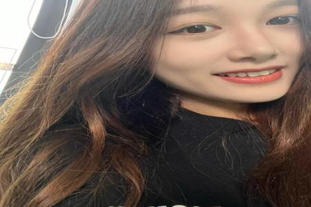 和平精英女玩家vs男玩家开挂(和平精英女玩家vs男玩家直播)