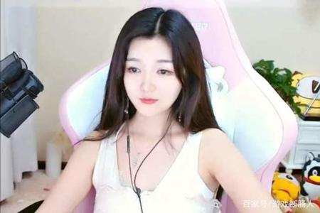 和平精英被怀疑开挂的女主播