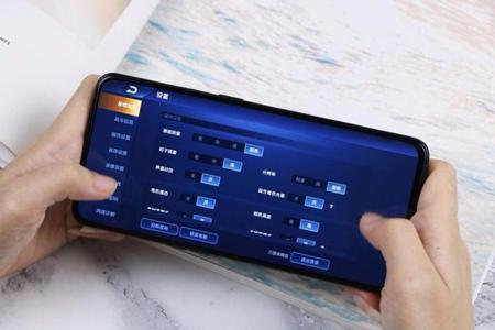 oppo 手机和平精英如何开挂(oppo手机和平精英如何开变身)
