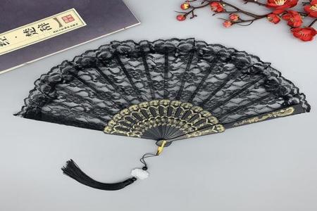 和平精英密室挂墙上的扇子过矮墙（和平精英密室两个扇子过墙）