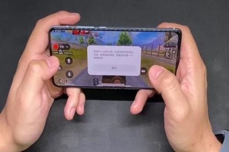 红米k30玩和平精英如何开挂(红米k30玩和平精英如何开90帧)