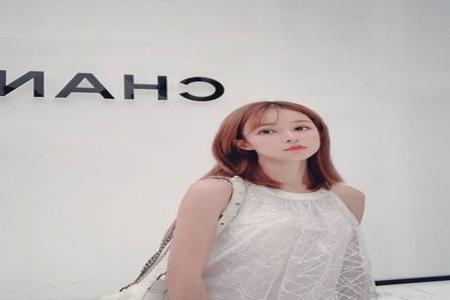 开挂的和平精英女主播叫什么